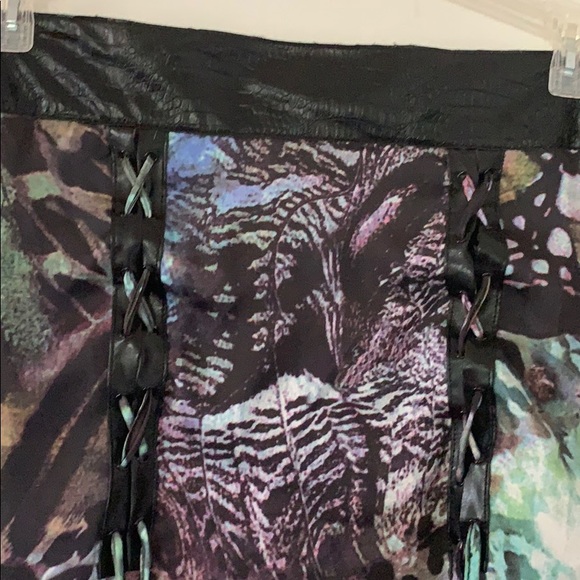 NWT: TOV jungle print maxi skirt - Picture 5 of 7